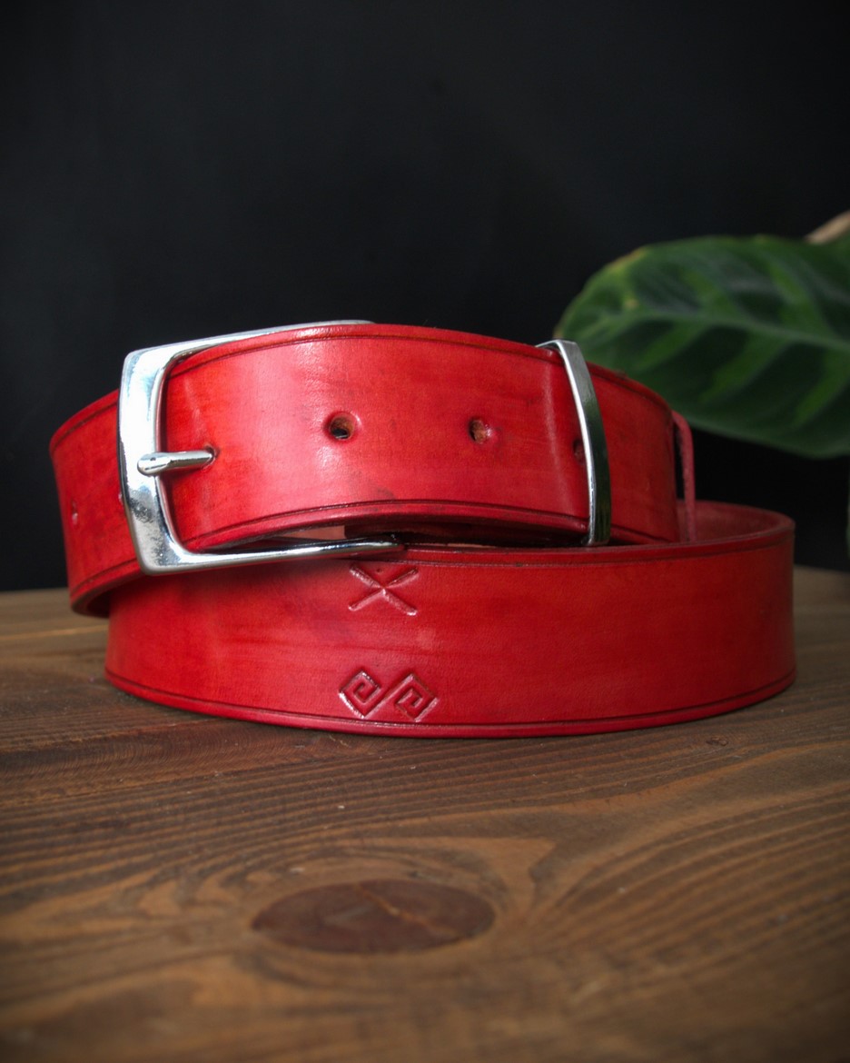 Kožený opasok Čičmany Red 
