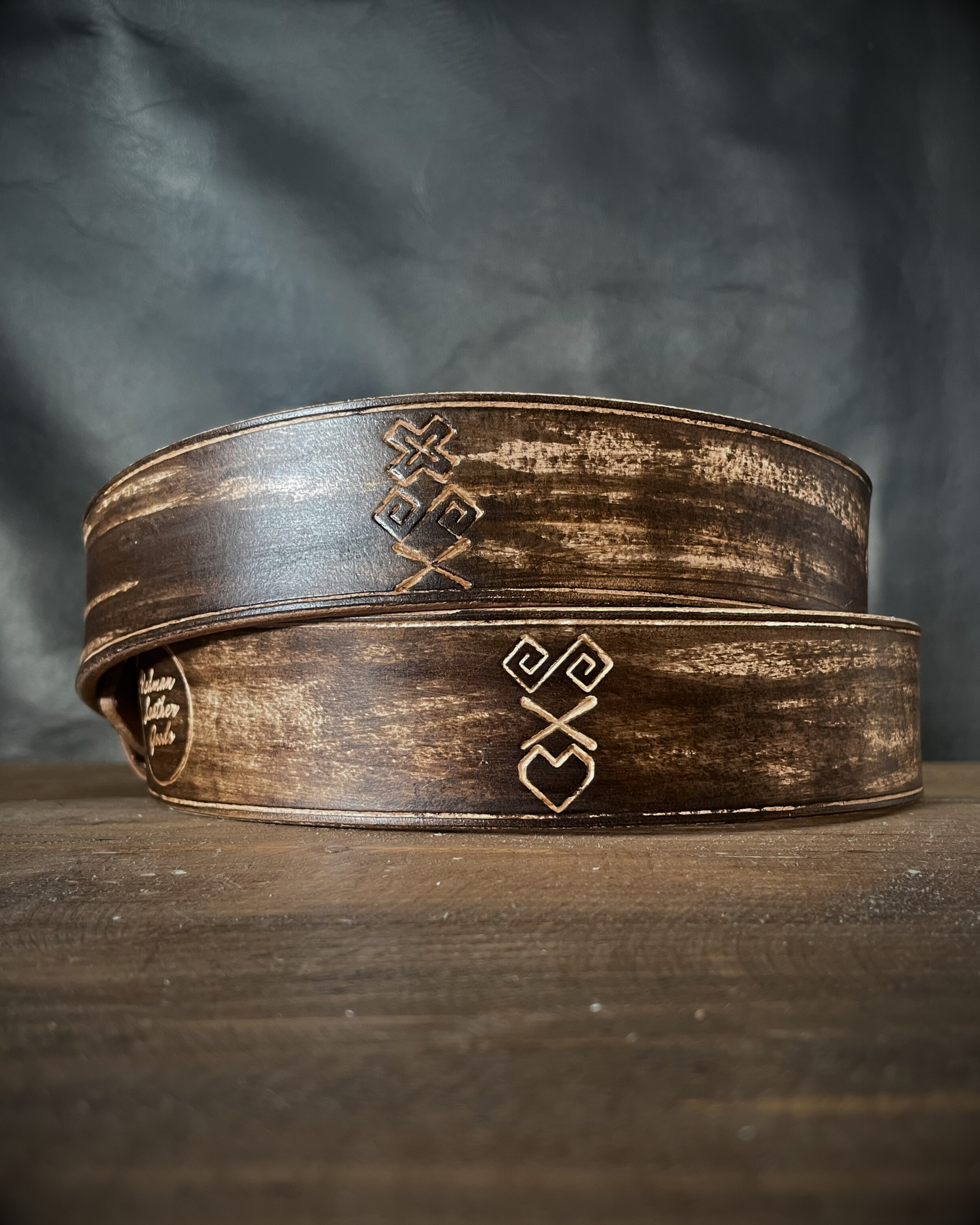 Kožený opasok Čičmany Vintage Chocolate Brown