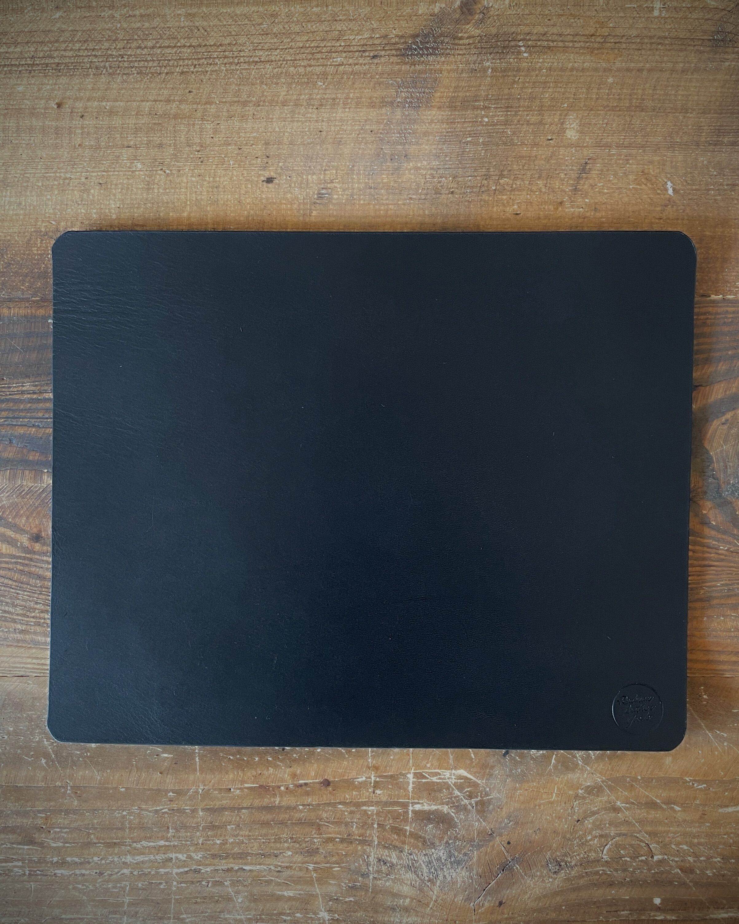 Kožená podložka pod myš