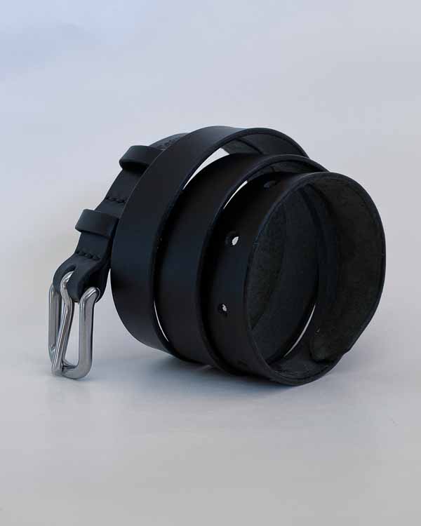 Pánsky čierny kožený opasok k obleku