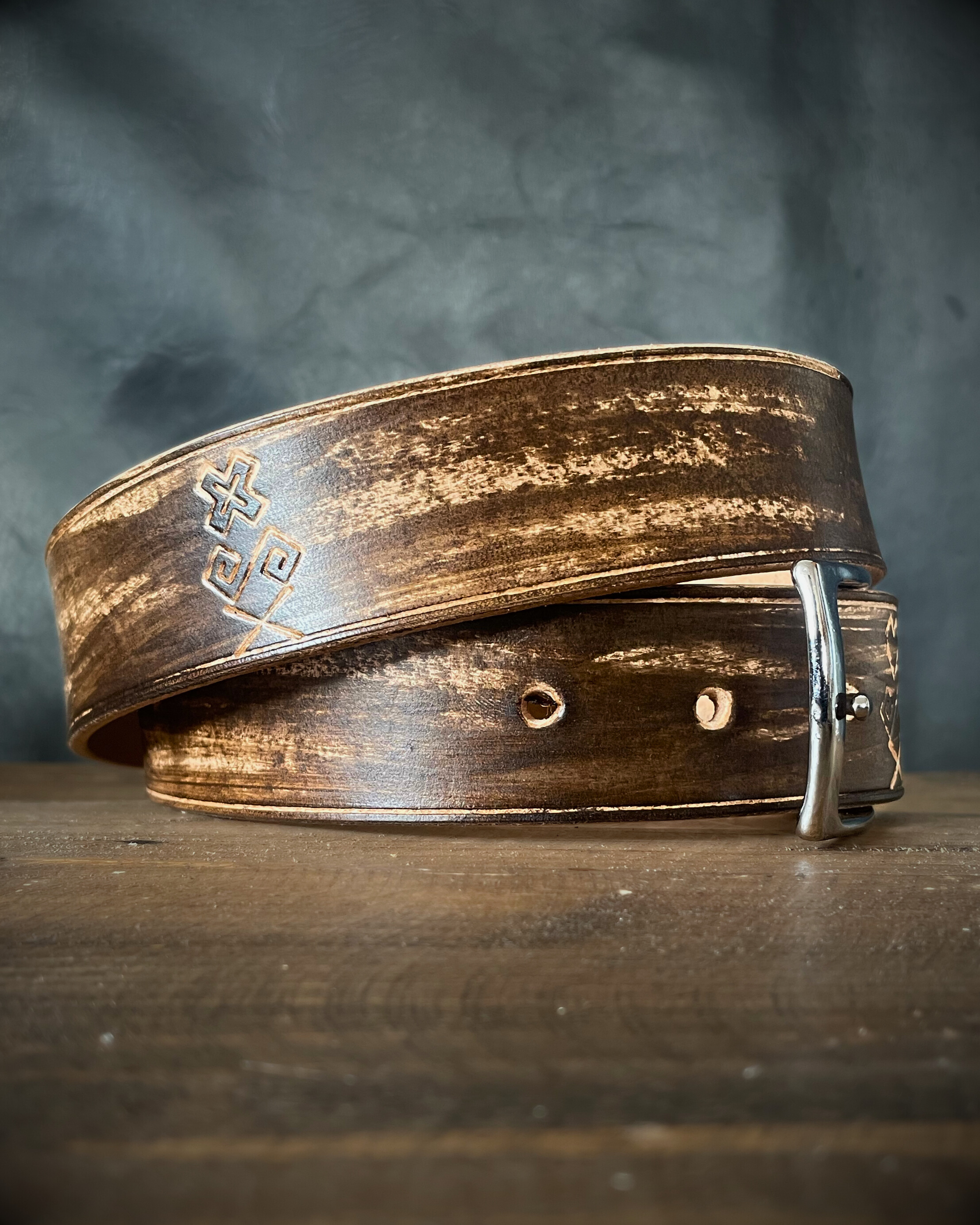 Kožený opasok Čičmany Vintage Chocolate Brown