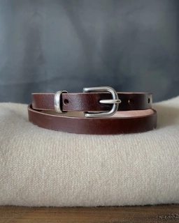 Dámsky tmavohnedý kožený opasok